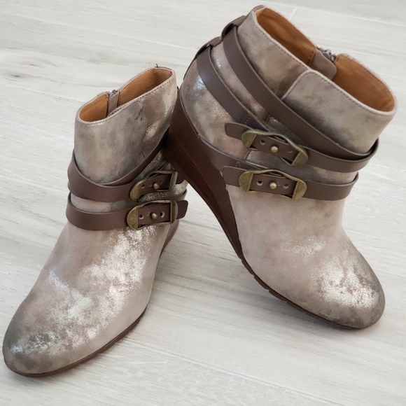 sofft saige boots